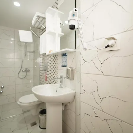 Deniz Boutique * 安塔利亚