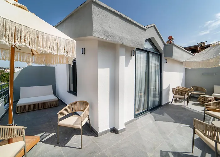 فندق Deniz Boutique أنطاليا