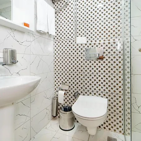 فندق Deniz Boutique أنطاليا