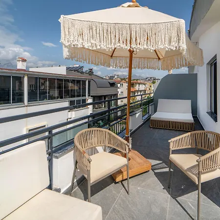 Deniz Boutique Hotel *