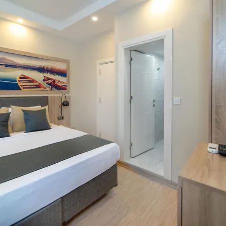 Deniz Boutique Hotel *